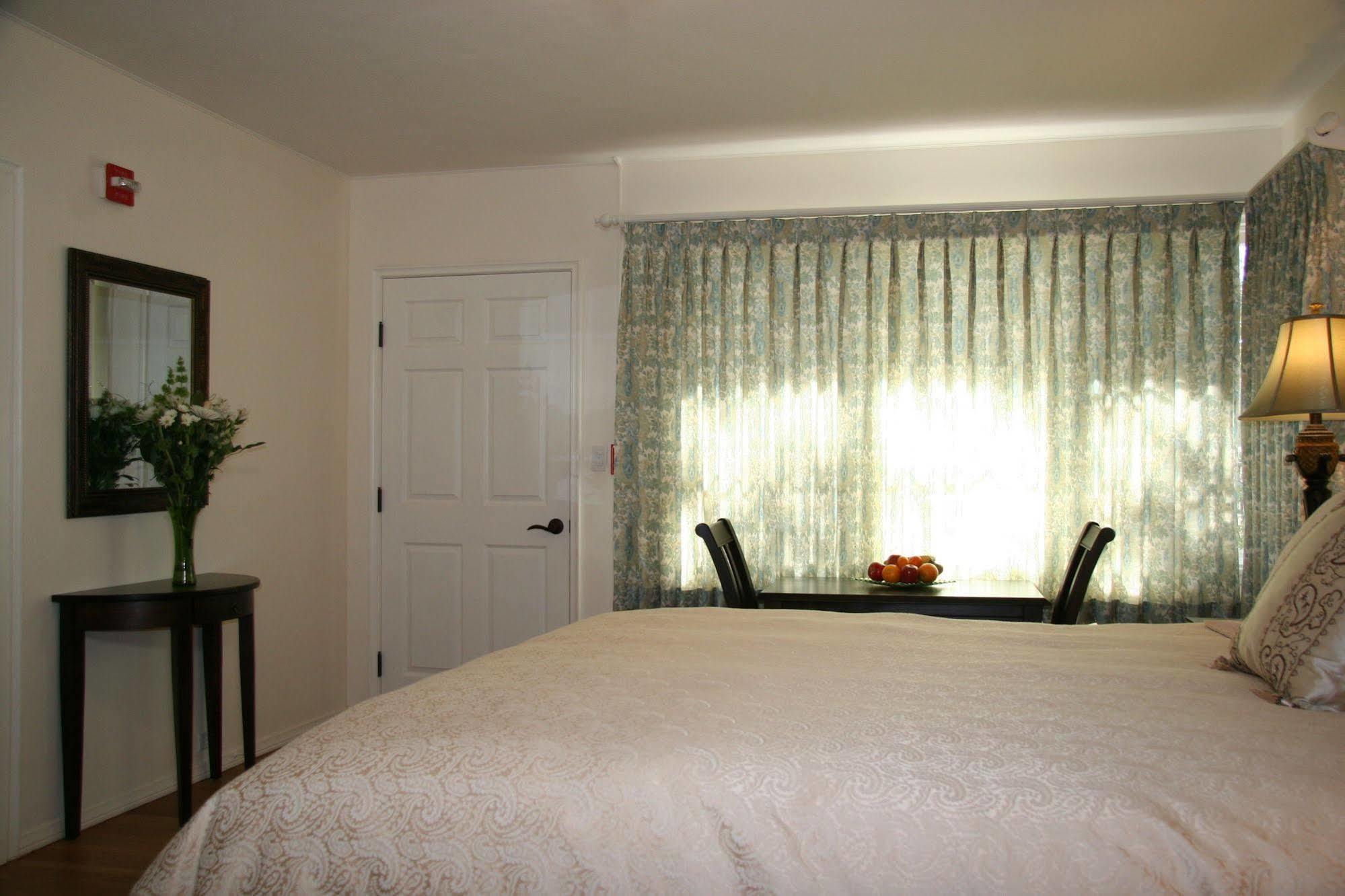 Ojai Retreat & Inn מראה חיצוני תמונה