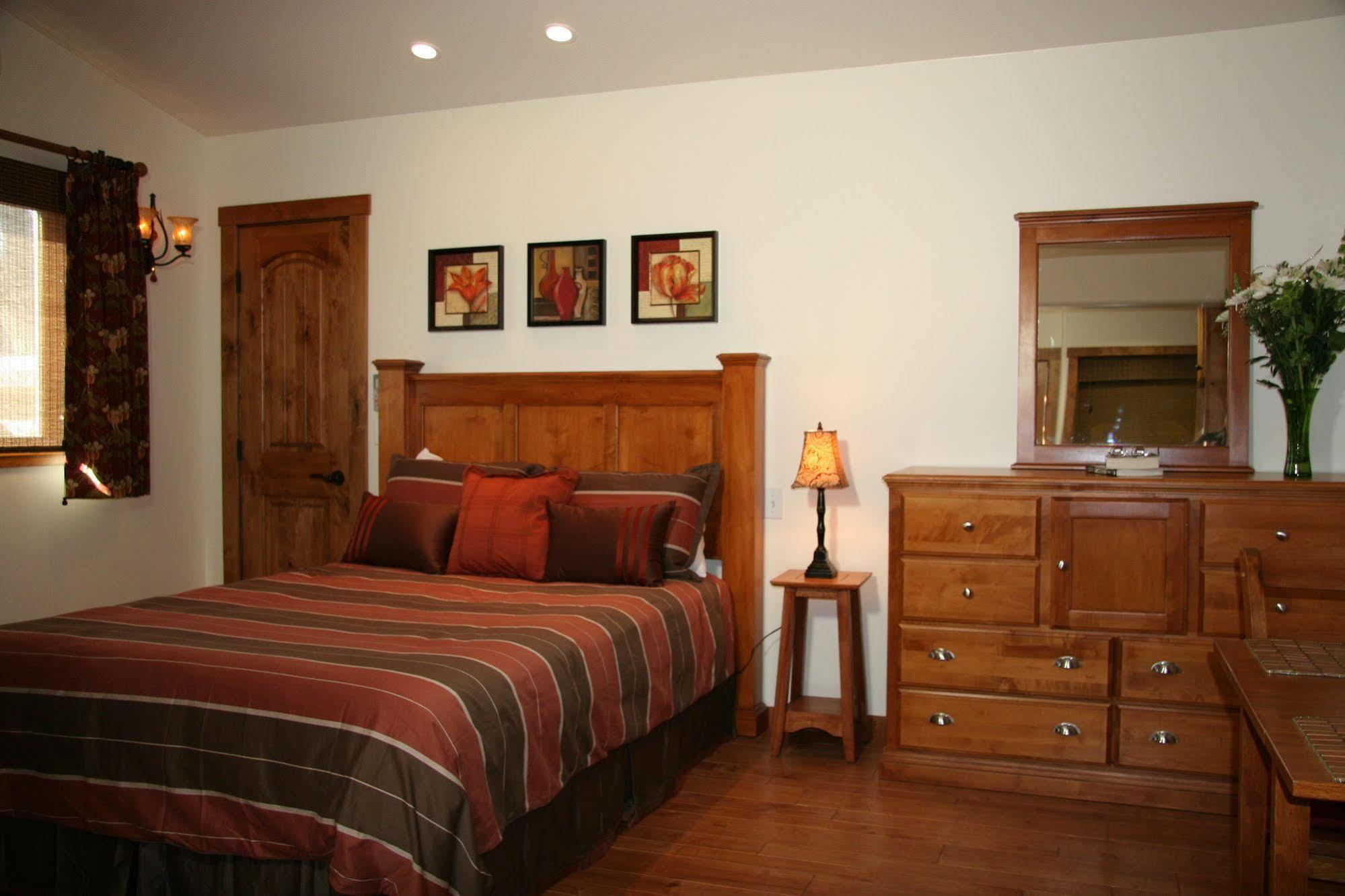 Ojai Retreat & Inn מראה חיצוני תמונה